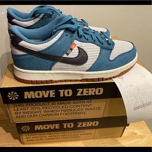 Nike dunk low 5Y AND 6Y